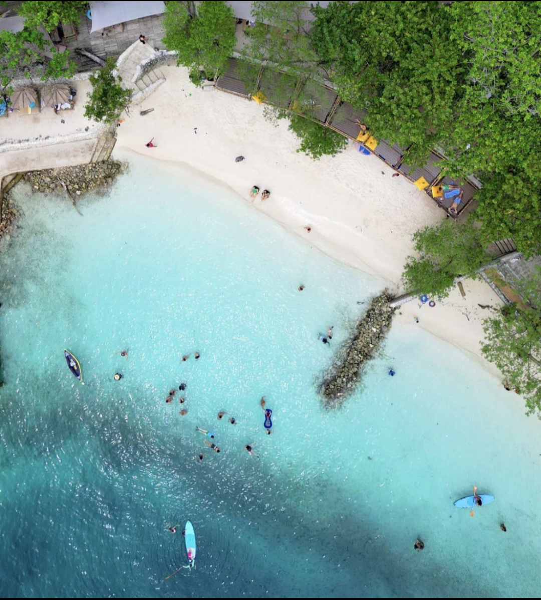 LOUNGE BEACH CLUB • ISLAS DEL ROSARIO GOLDEN 🇨🇴