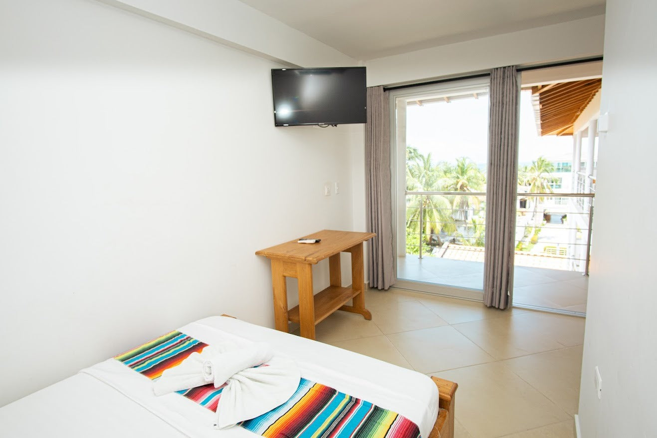 HABITACIÓN HOTEL COVEÑAS CON DESAYUNO • FRENTE AL MAR