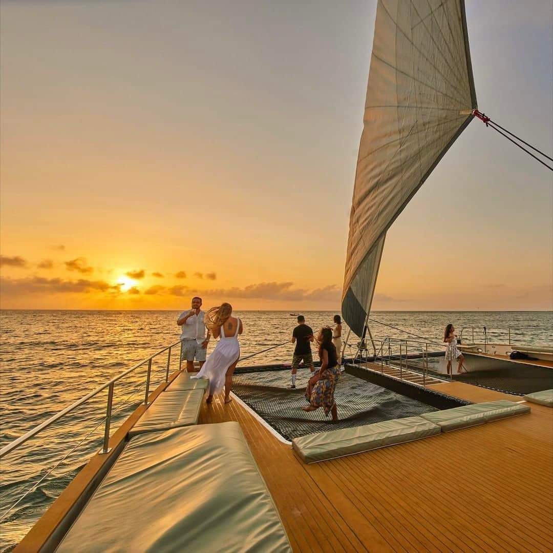 📍Tour Atardecer Cartagena en la Bahía  bote de lujo • Barra libre 🇨🇴