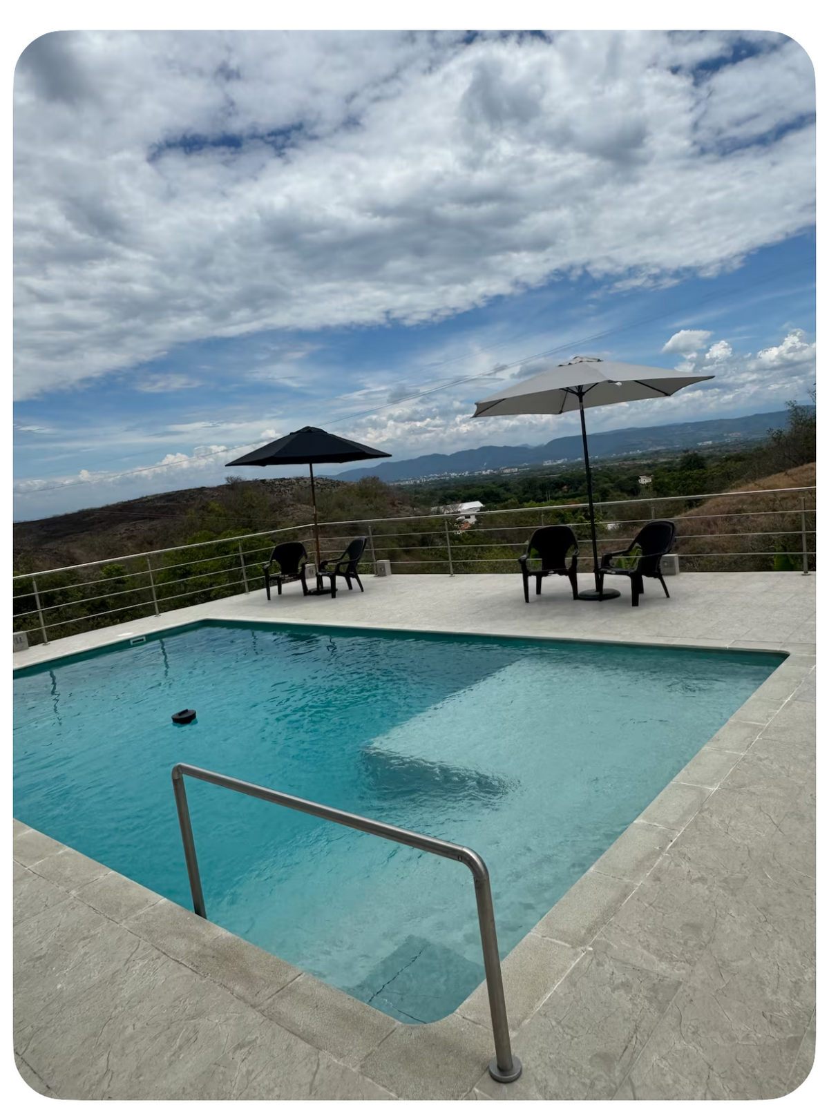 Espectacular Villa con Piscina Privada Ricaurte 🌴