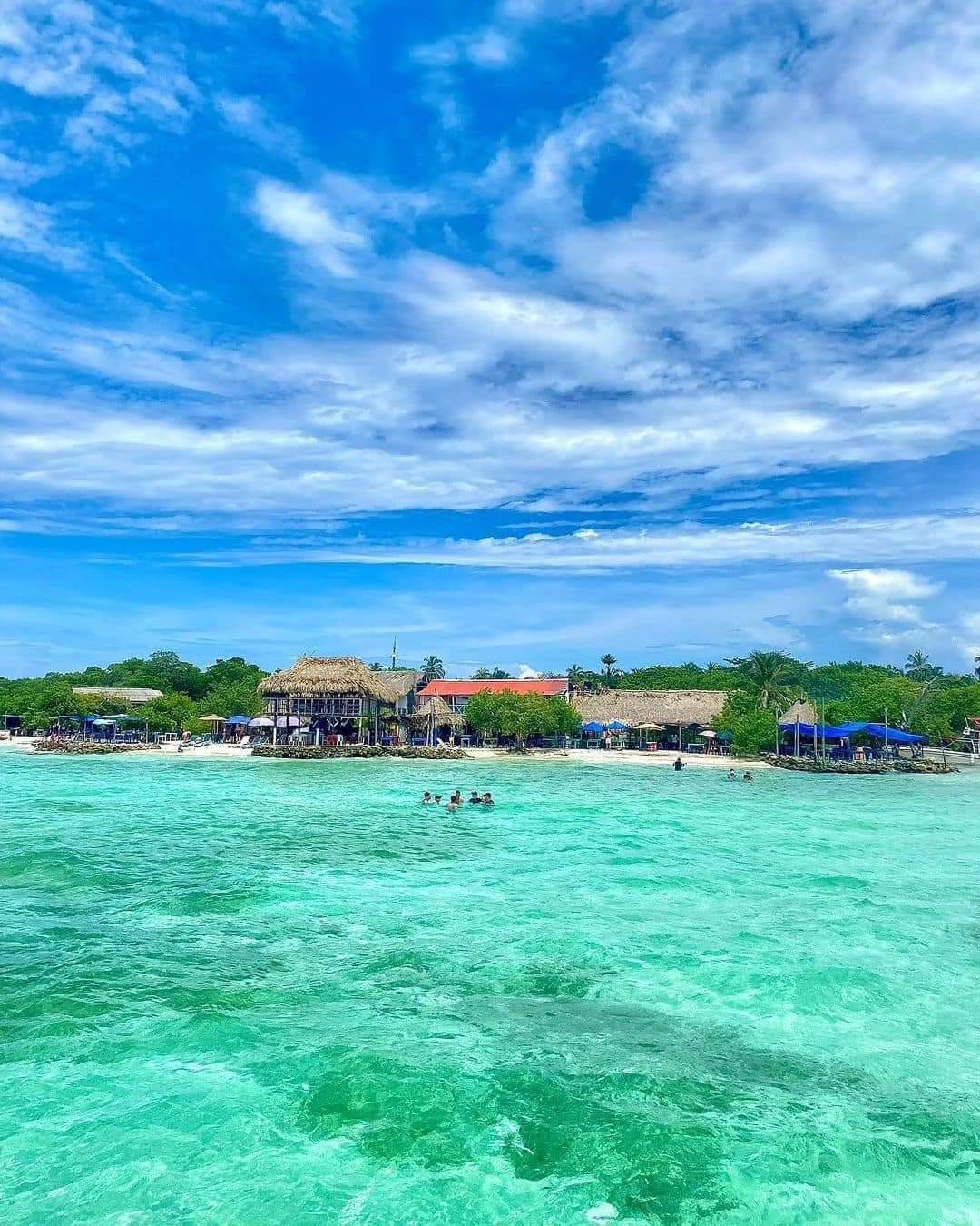 Mucura Beach desde Cartagena 🇨🇴 Archipiélago San Bernardo